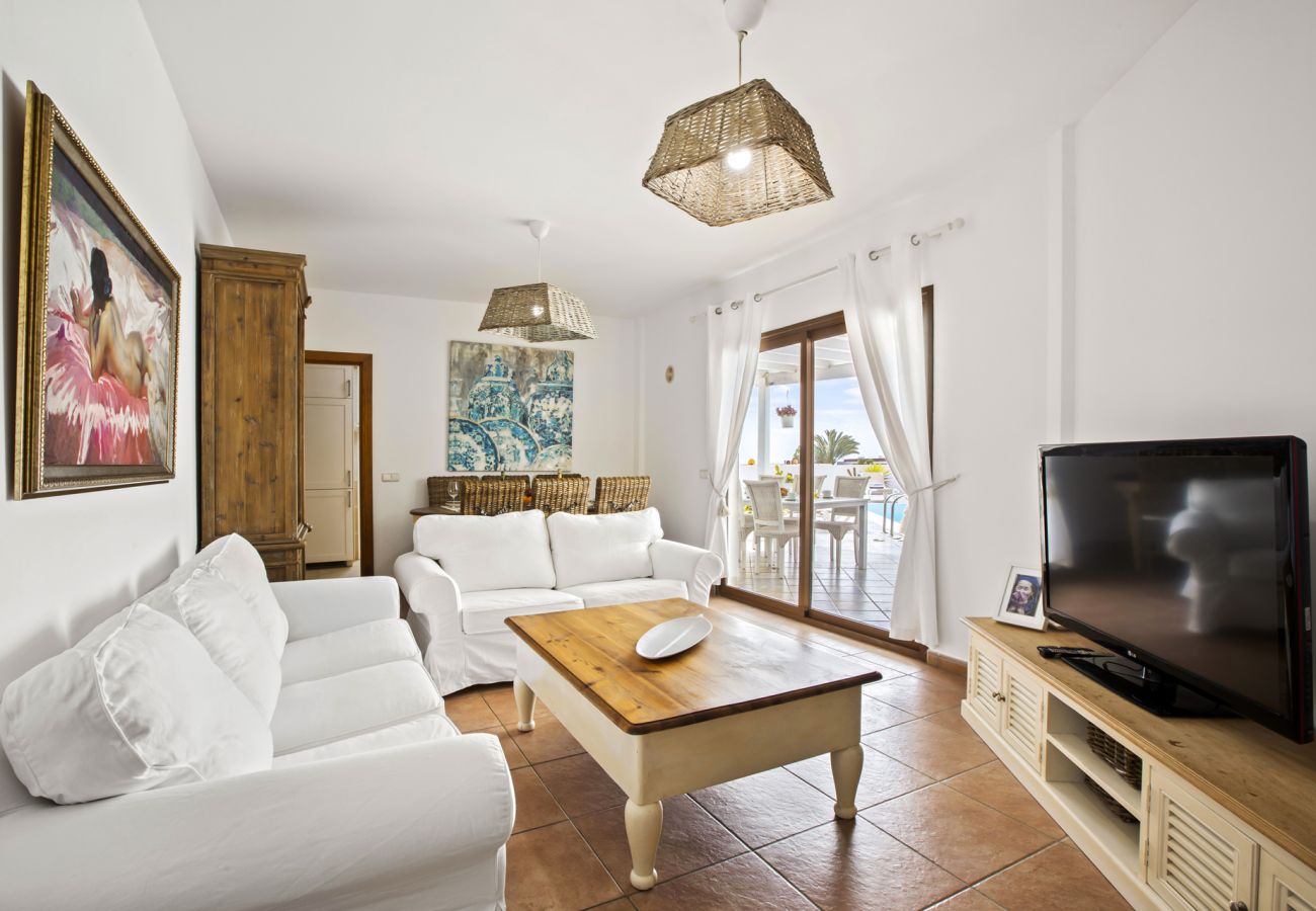 Villa in Playa Blanca - Villa Flora - Villasexperience