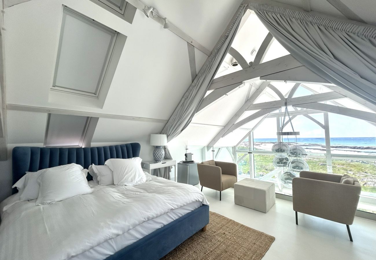 House in Ballyconneely - Doleen Quay House is a luxurious beach holiday home 