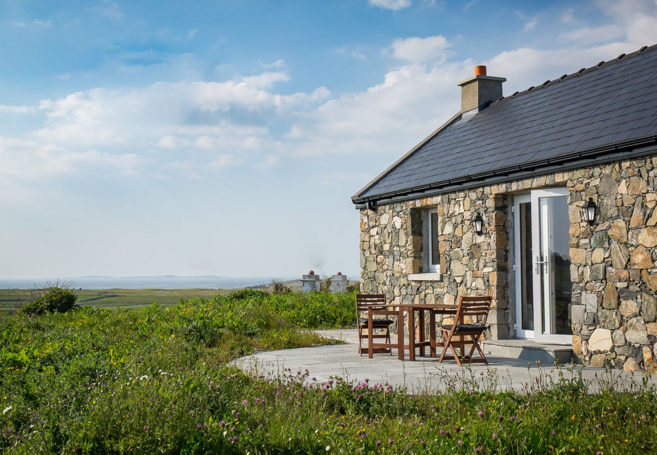 House in Ballyconneely -  Paddy Carrolls Coastal Escape in Ballyconneely, Connemara