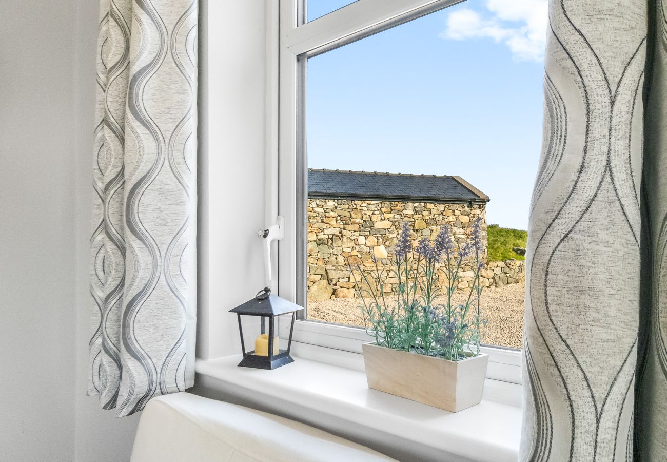 House in Ballyconneely -  Paddy Carrolls Coastal Escape in Ballyconneely, Connemara