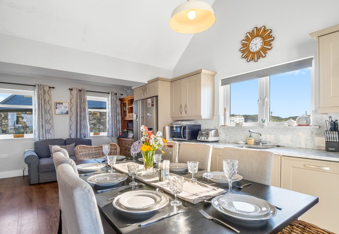 House in Ballyconneely -  Paddy Carrolls Coastal Escape in Ballyconneely, Connemara