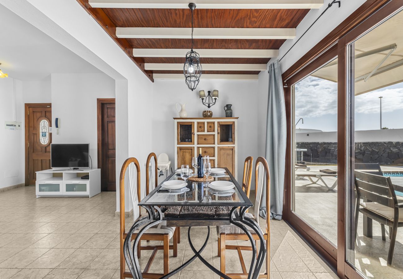 Villa in Playa Blanca - Villa Bezanilla - Villasexperience