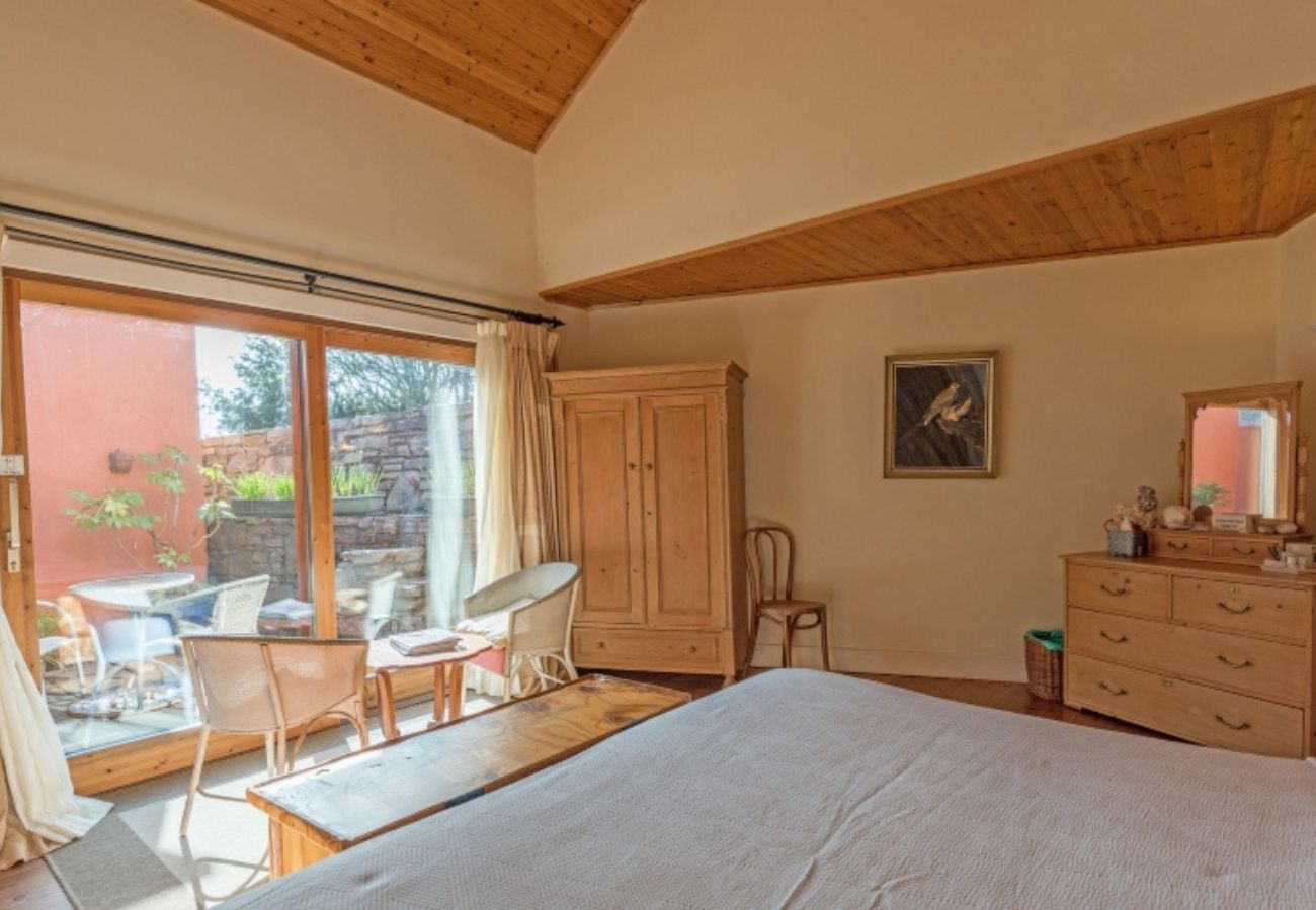 House in Clifden - Dolphin Beach House - Close to the sea & town