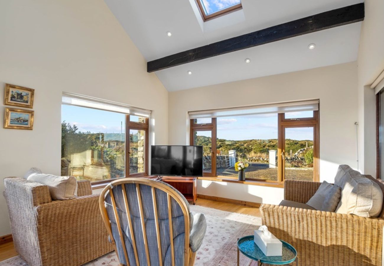 House in Ballyconneely - Rugosa A bright, spacious and relaxing stay