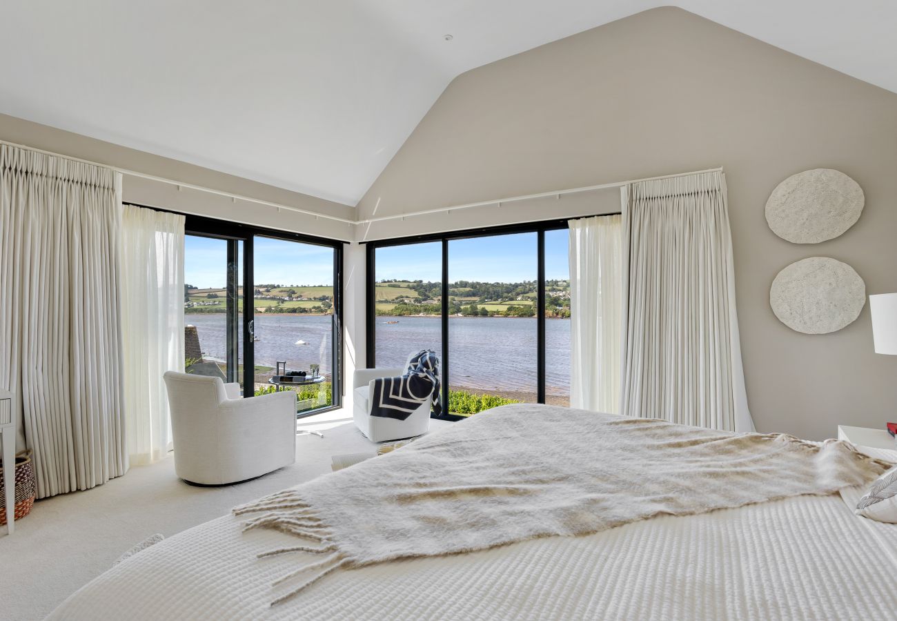 Master bedroom with Juliet balcony and river view