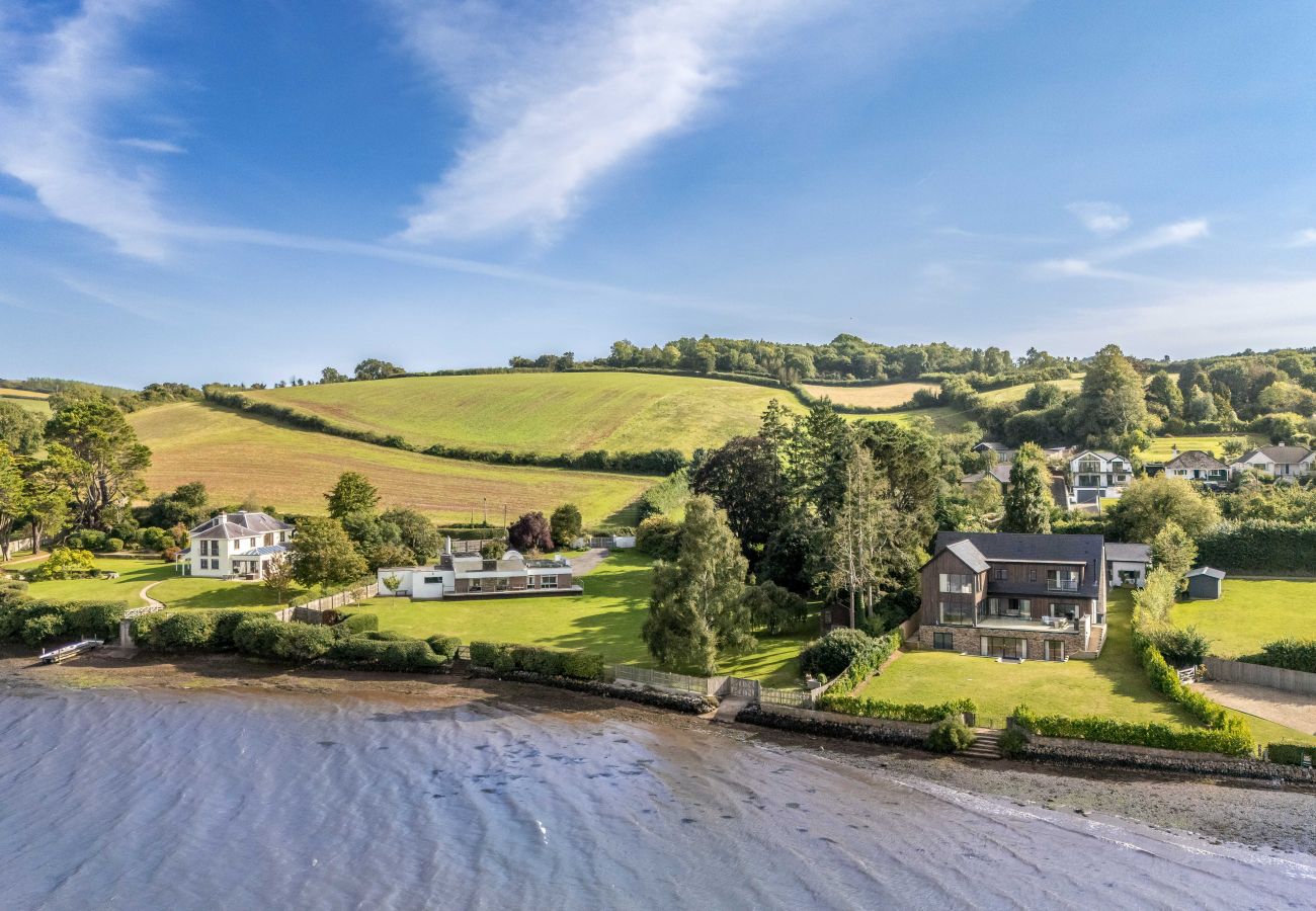 Gable View luxury home on the River Teign