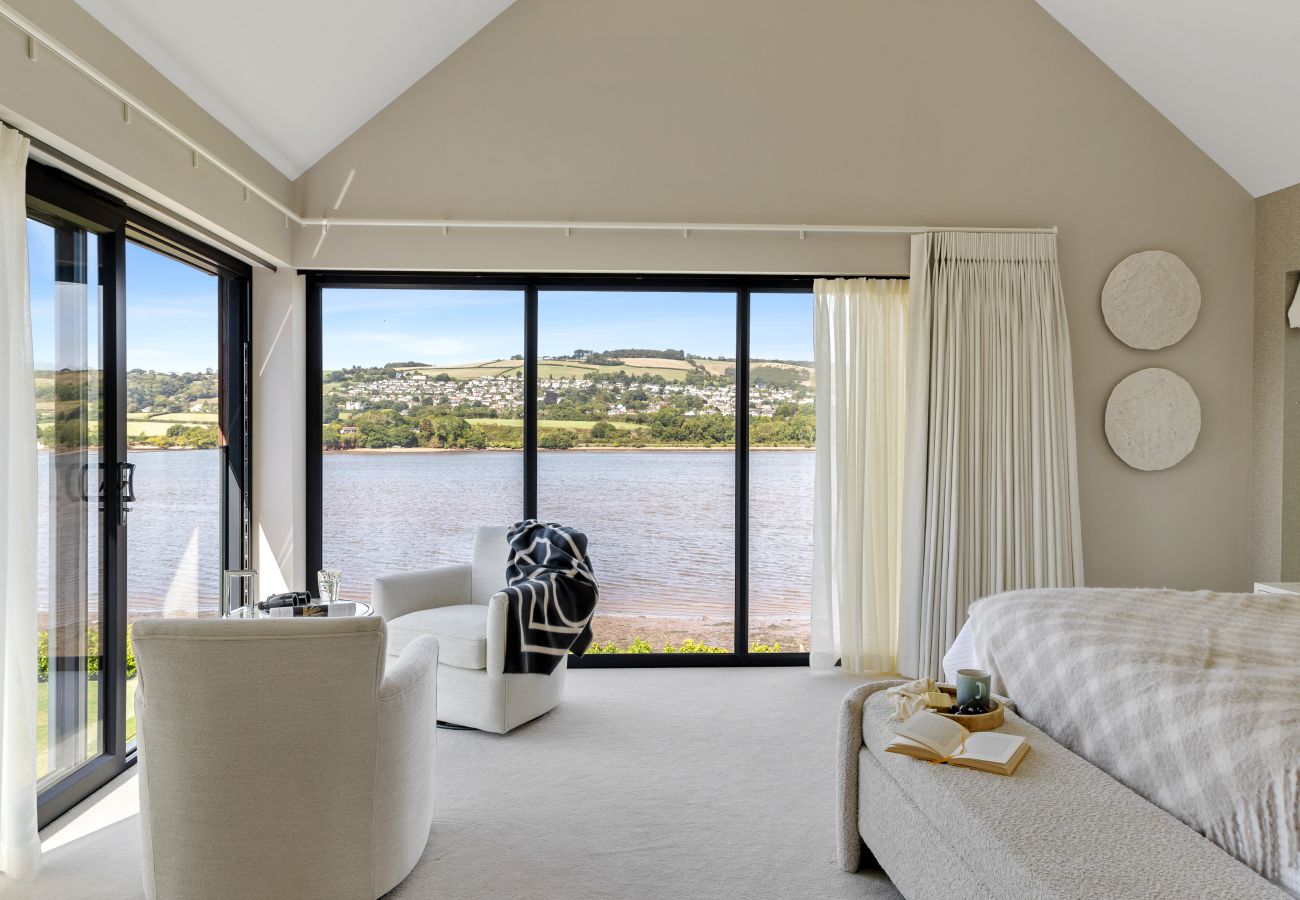 Master bedroom with Juliet balcony and river view