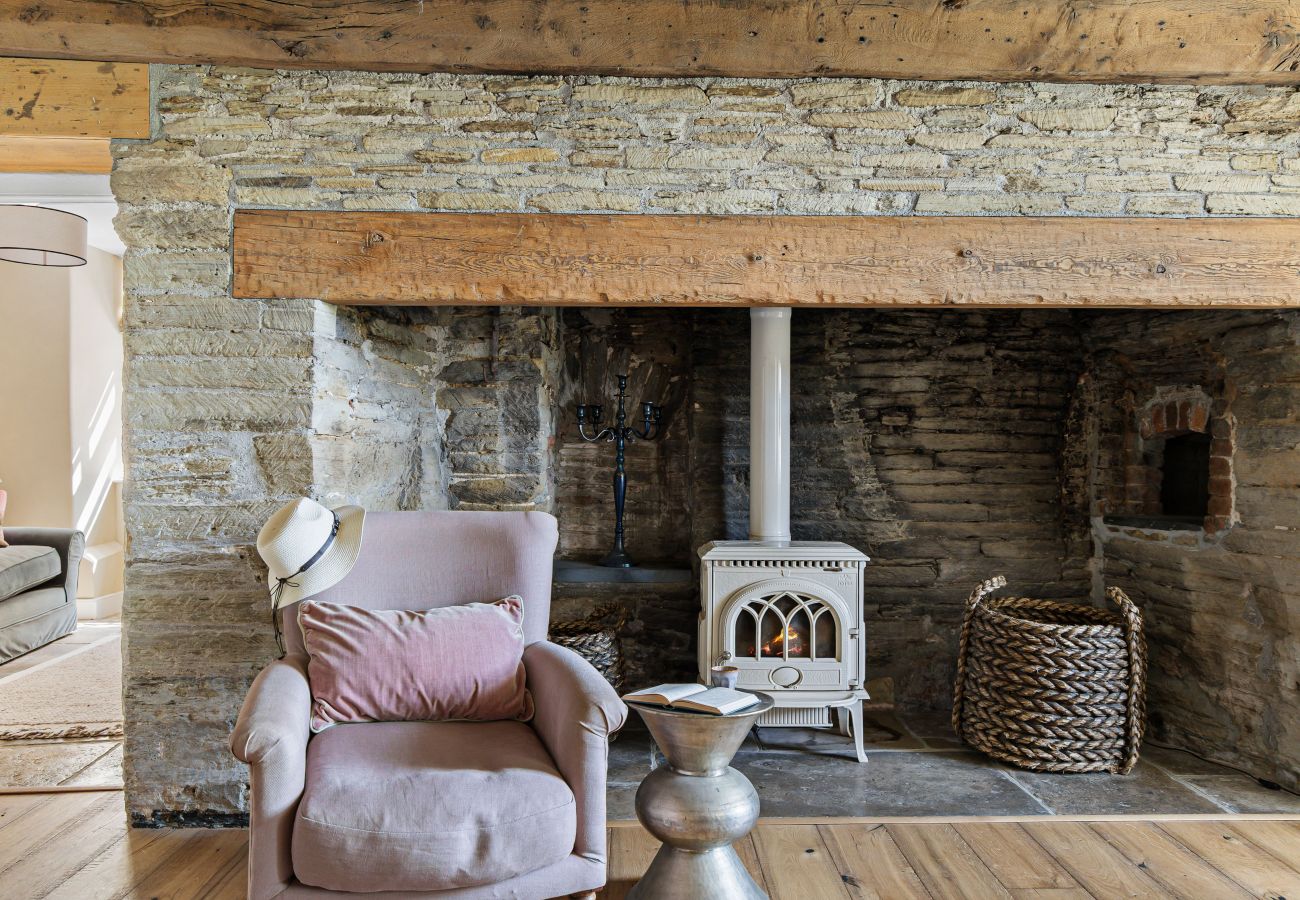 Country house in Kingsbridge - Lower Easton Farmhouse: Near Kingsbridge, a beautifully restored Grade II countryside retreat