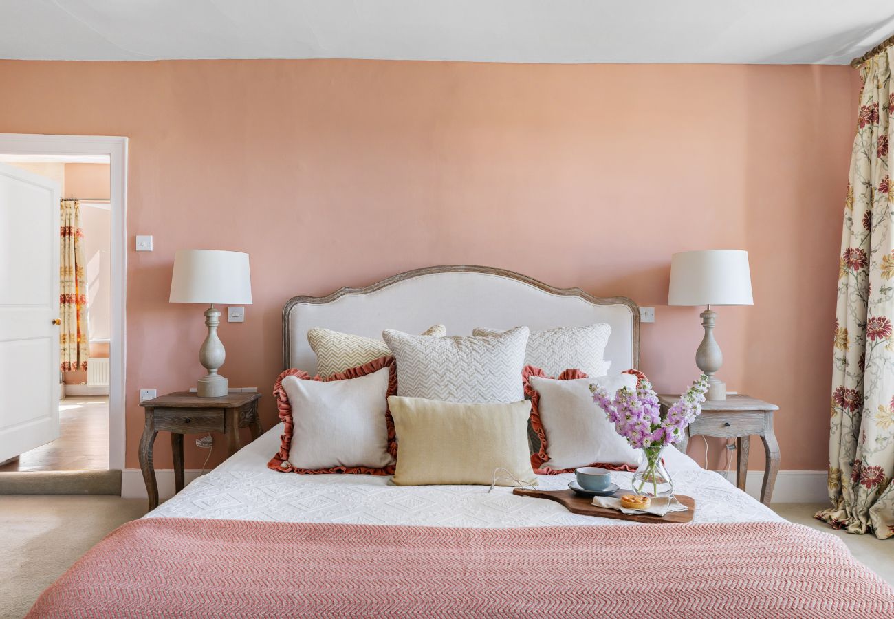 Country house in Kingsbridge - Lower Easton Farmhouse: Near Kingsbridge, a beautifully restored Grade II countryside retreat