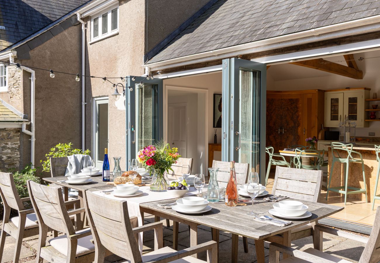 Country house in Kingsbridge - Lower Easton Farmhouse: Near Kingsbridge, a beautifully restored Grade II countryside retreat